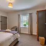 2 Bed In Richmond Oc-g0139 Holiday home *